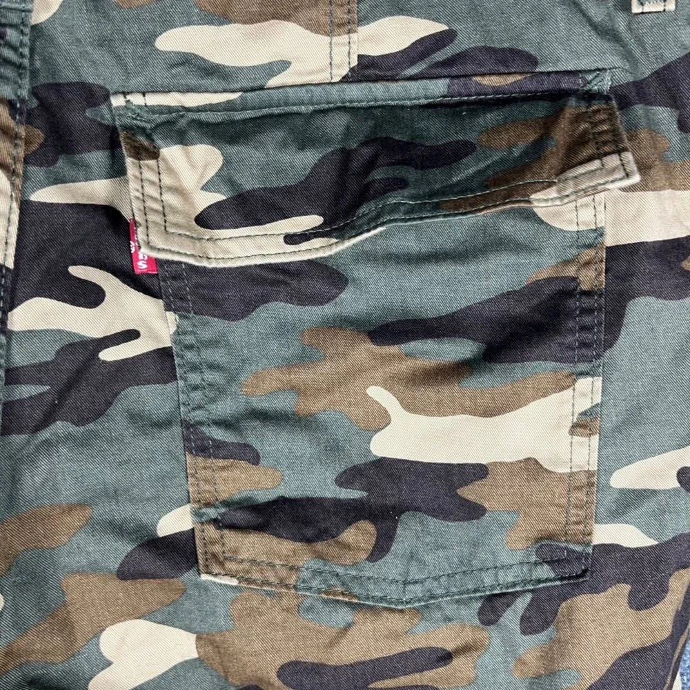 Levi's '94 Baggy Cargo Pants Mens 33 Camo Green Brown Utility WaterLess
